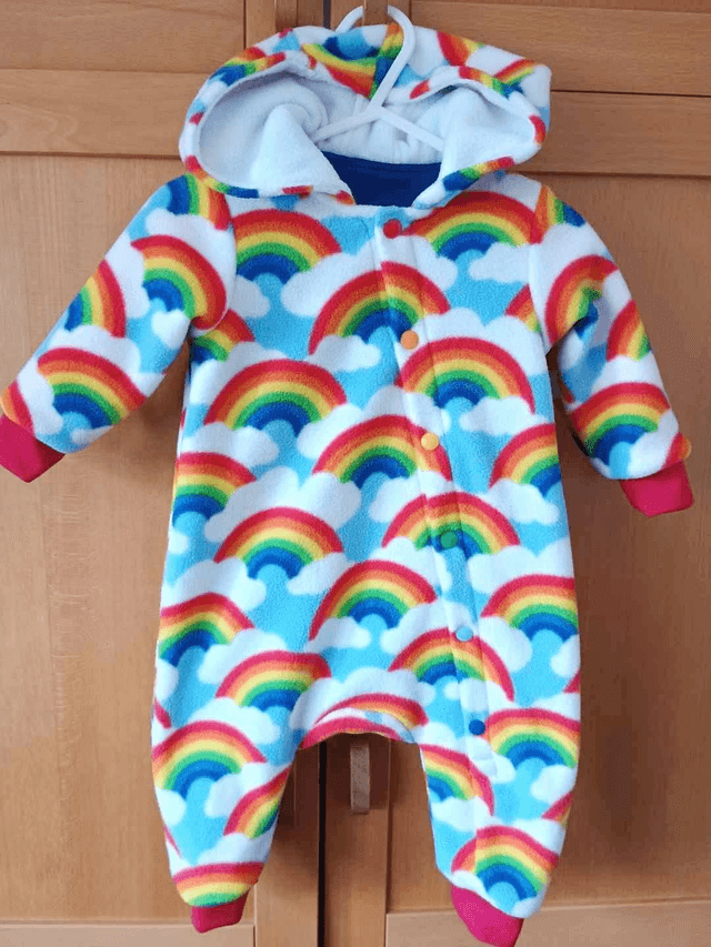 Coverall - 6-9 mth (8 kg).   Rainbow fleece