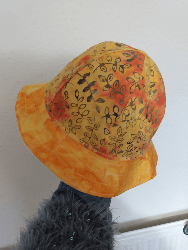 Hat - approx. 09-12 mth.   Owls
