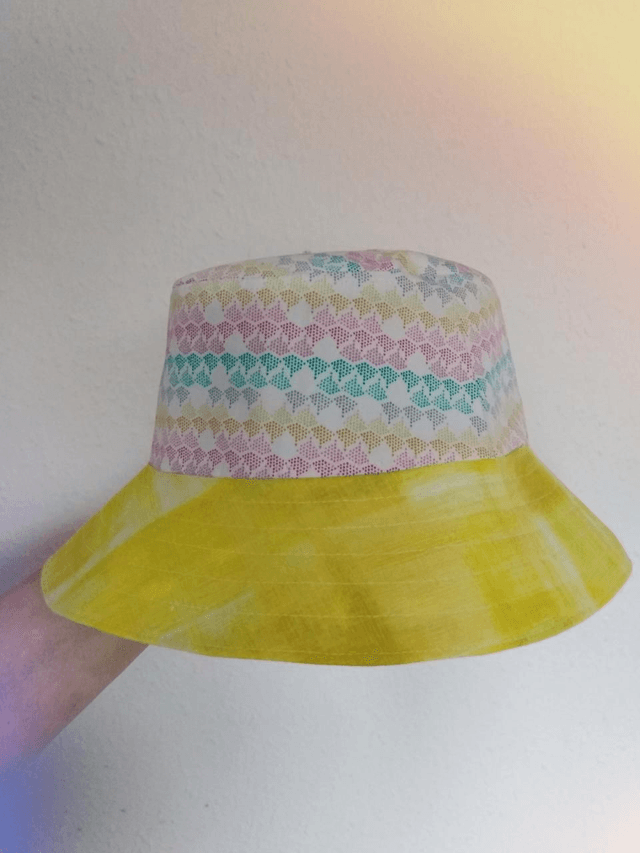Hat - approx 5-8 yrs.   Birds