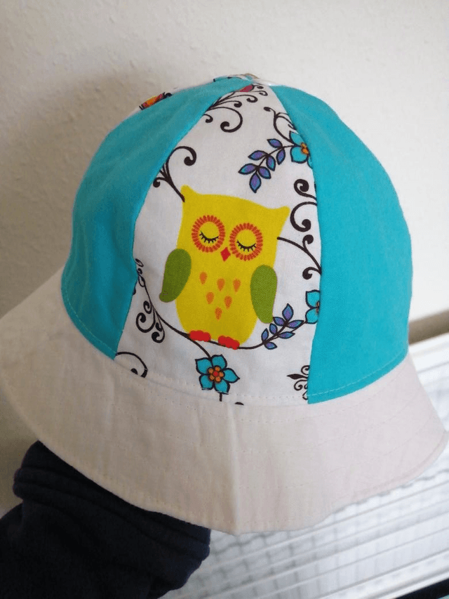 Hat - approx. 09-12 mth.   Owls